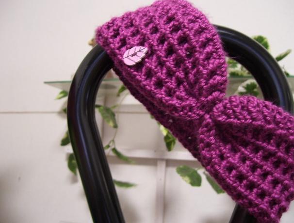 ČELENKA PURPUROVÁ háčkovaná dívčí dámská čelenka teplá 