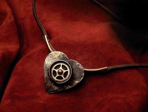 Steampunk Heart šperk náhrdelník kůže steampunk mosaz 