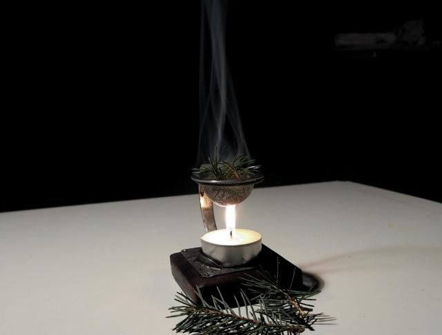 Aromalampa vánoční malá dárek lampa lampička aromalampa vykuřovadlo vonné dřevo kadidla vonné byliny 