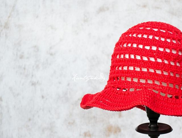 Klobouček na přání :) červená dárek čepice jarní čepička holčička holčičí dívčí elegantní klobouk dětský dáreček jaro klobouček rudá romantický čepka sladký slušivý dívenka 