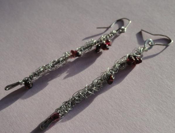 se starorůžovou říční perlou