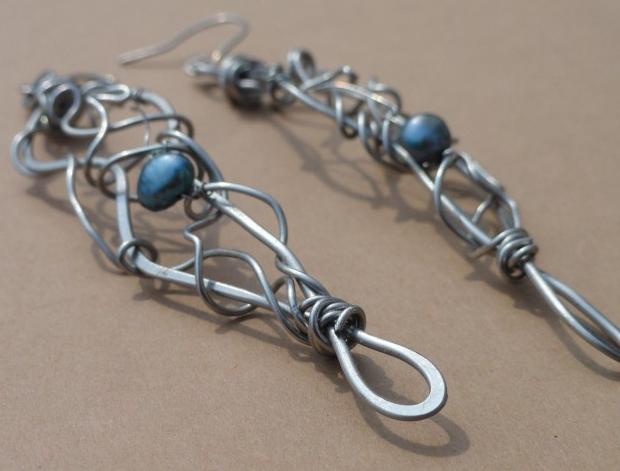 se starorůžovou říční perlou