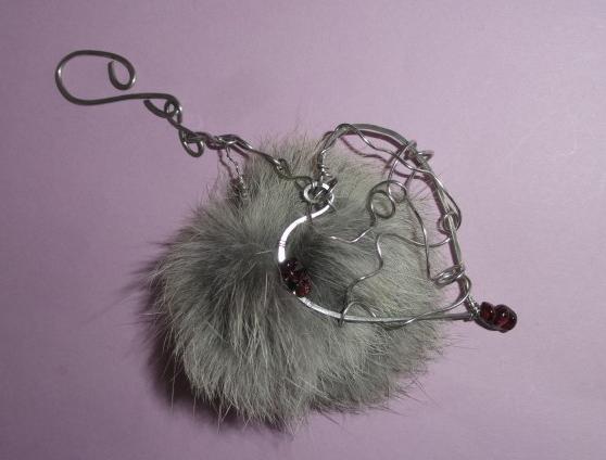 se starorůžovou říční perlou