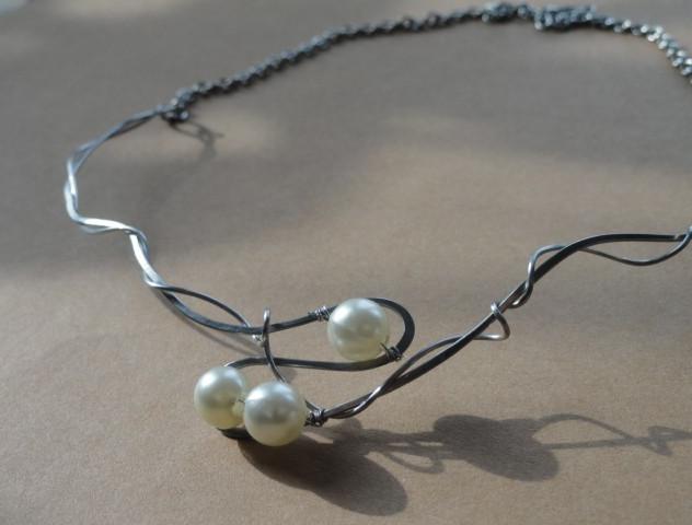 se starorůžovou říční perlou