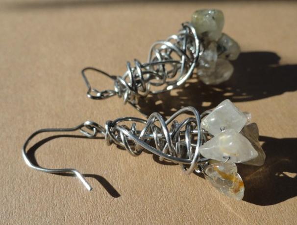 se starorůžovou říční perlou