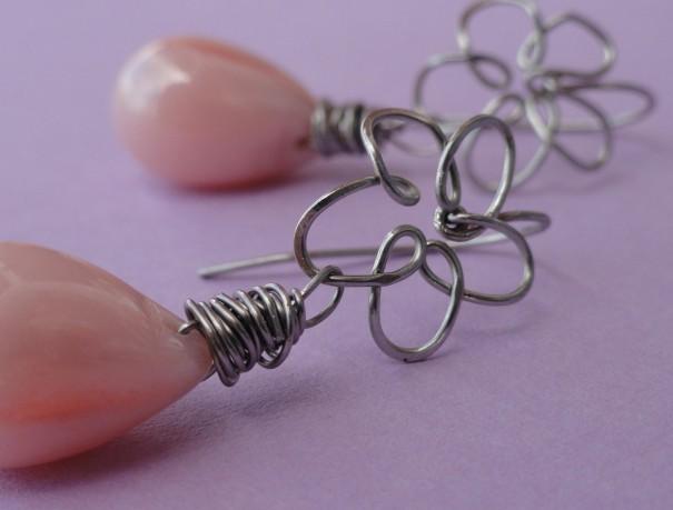 se starorůžovou říční perlou