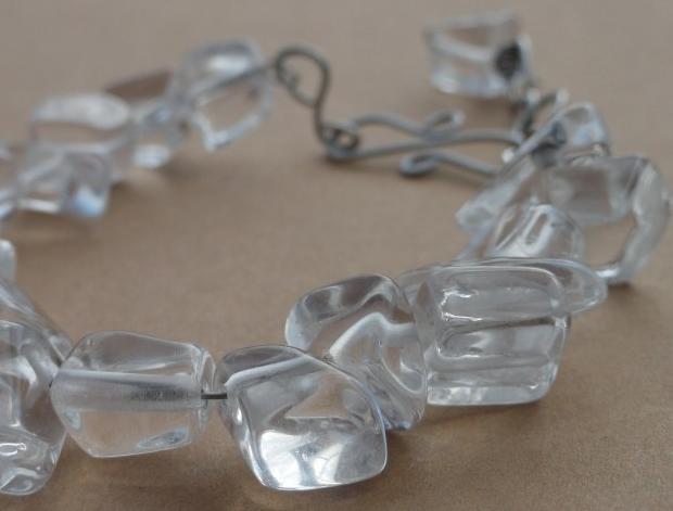 se starorůžovou říční perlou