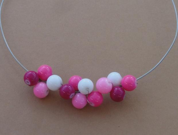 se starorůžovou říční perlou