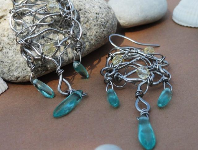 se starorůžovou říční perlou