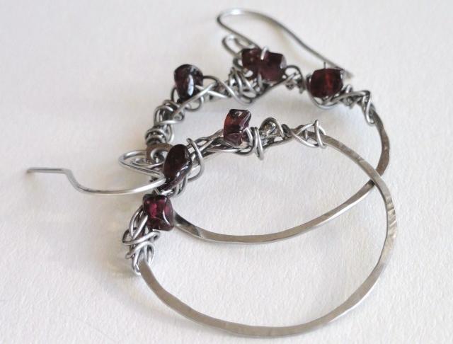 se starorůžovou říční perlou