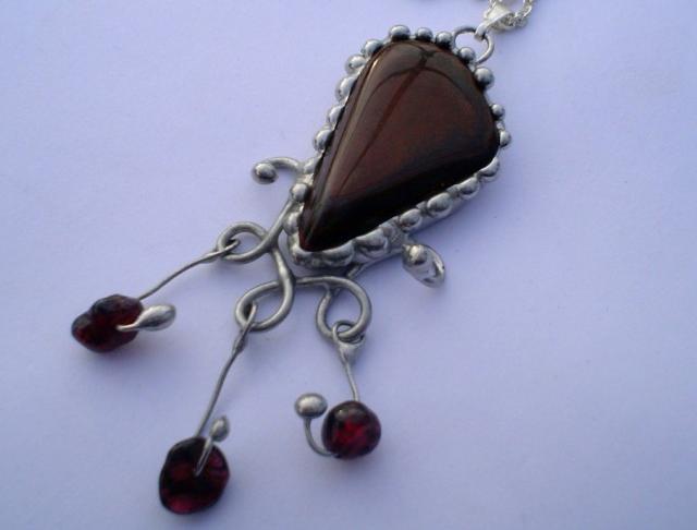 Věšáček ve tvaru deštníku