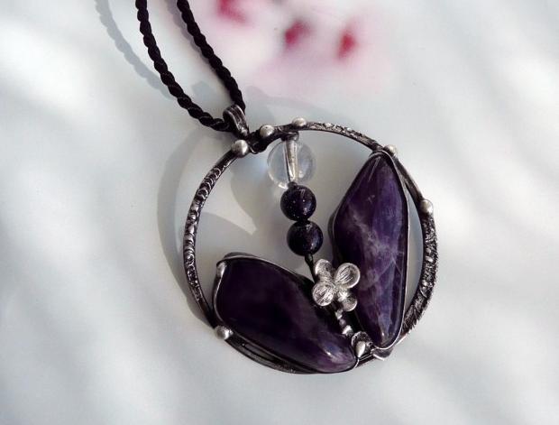 Přívěsek s mandalou DUŠE LESA /sklo