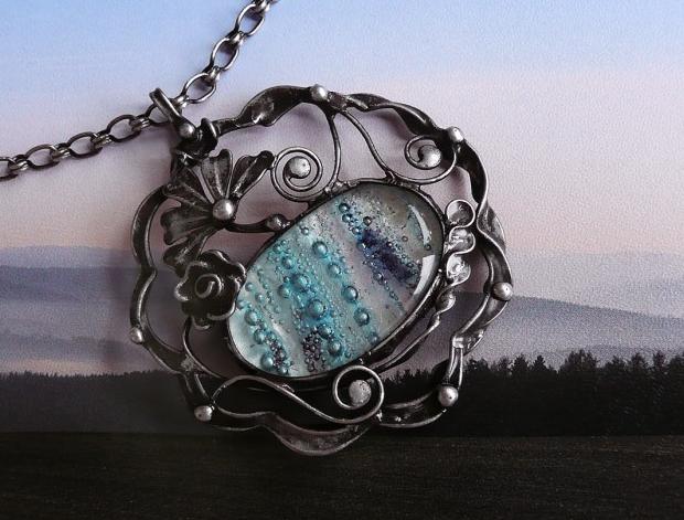 Přívěsek s mandalou DUŠE LESA /sklo