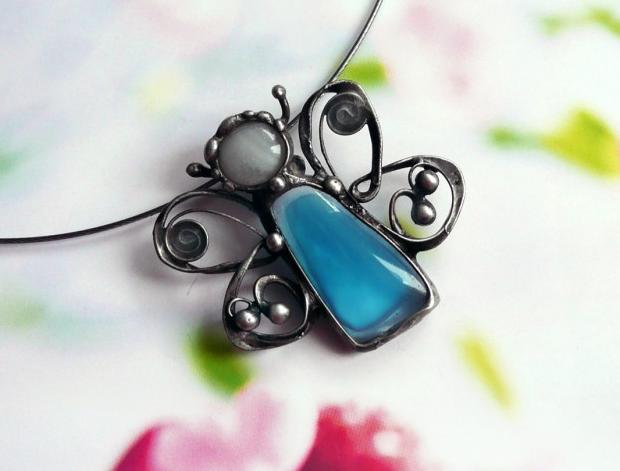 Přívěsek s mandalou DUŠE LESA /sklo