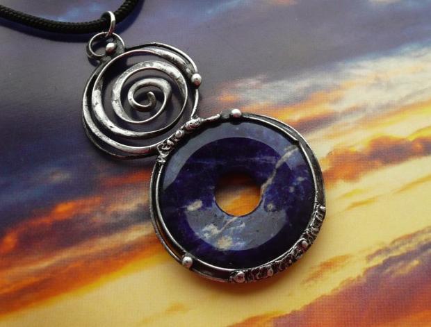 Přívěsek s mandalou DUŠE LESA /sklo