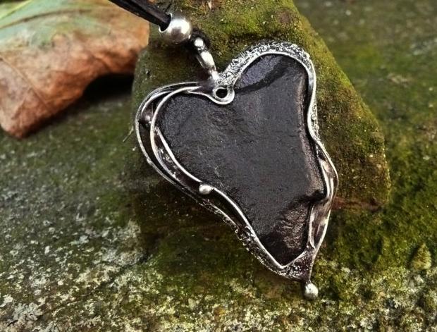 Přívěsek s mandalou DUŠE LESA /sklo