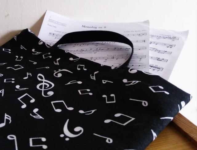 Ozdobný špendlík, fiaLOVE