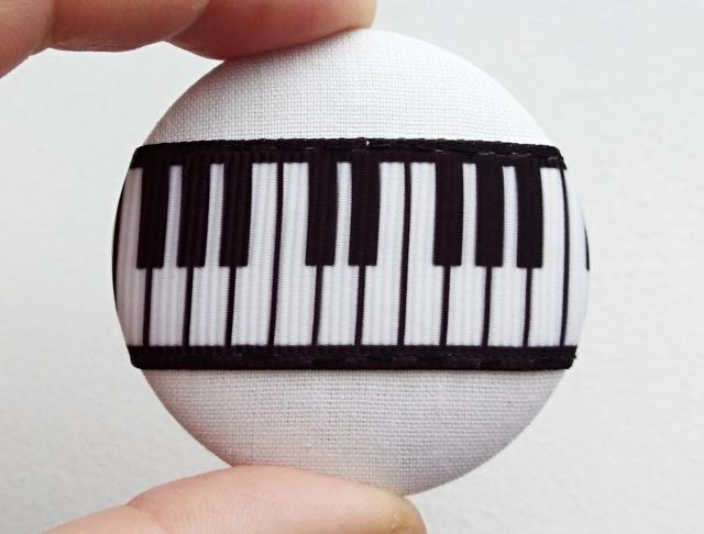 Ozdobný špendlík, fiaLOVE