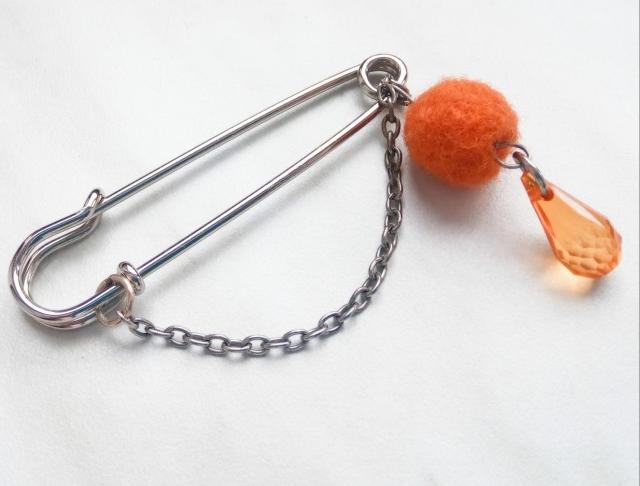 Ozdobný špendlík, fiaLOVE