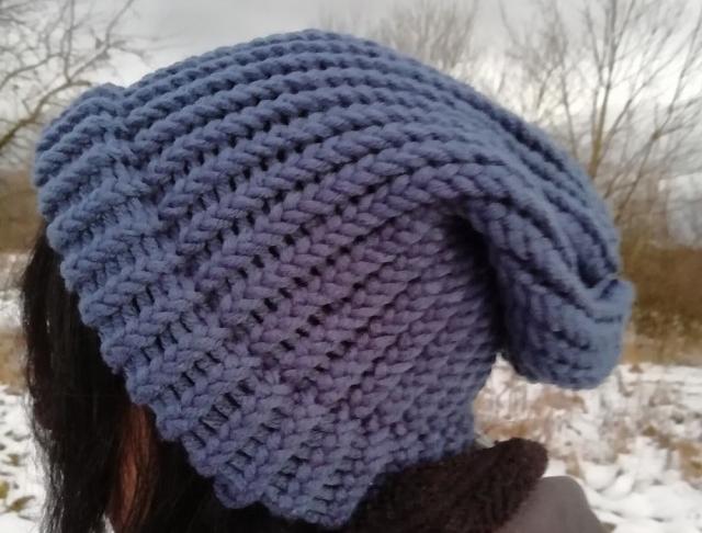 Pletená mega dlouhá čepice