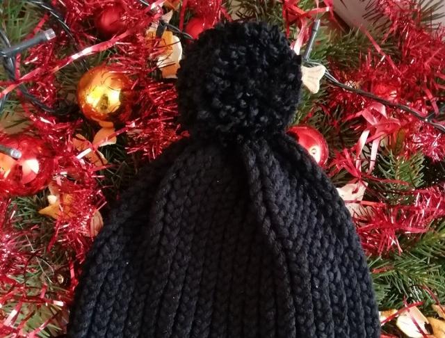 Pletená mega dlouhá čepice