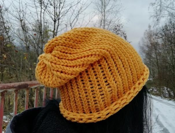 Pletená mega dlouhá čepice