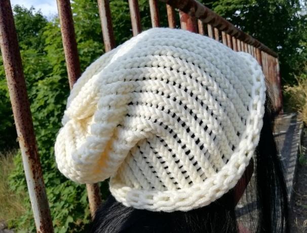 Pletená mega dlouhá čepice