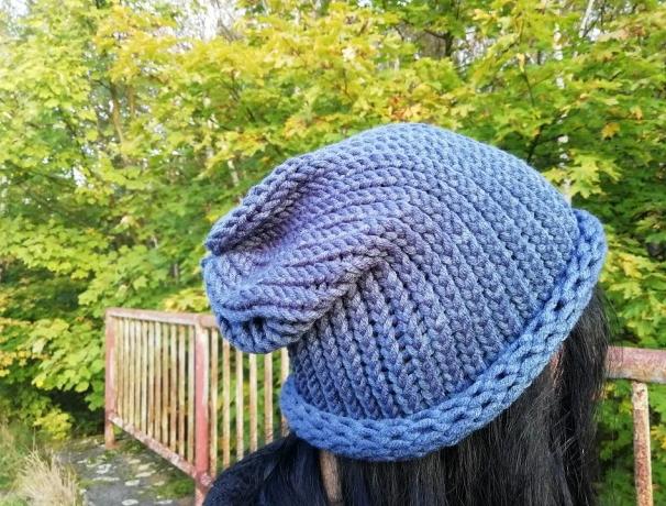 Pletená mega dlouhá čepice