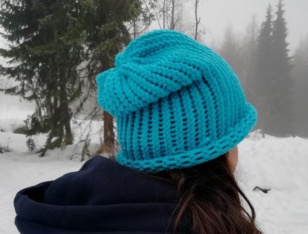 Pletená mega dlouhá čepice