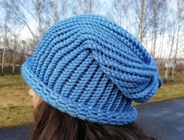 Pletená mega dlouhá čepice