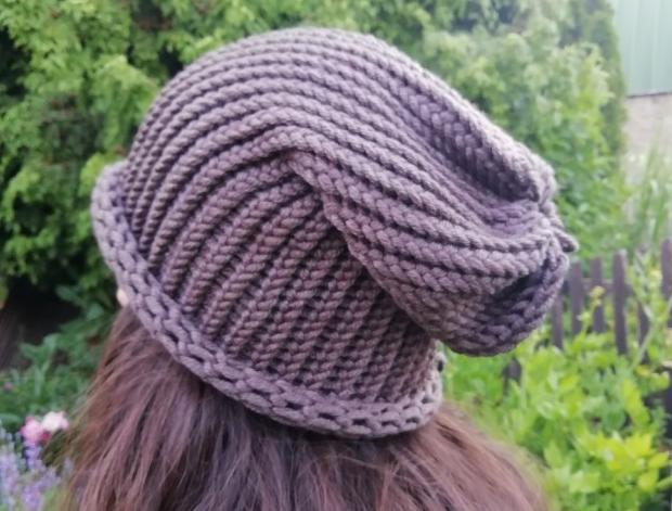 Pletená mega dlouhá čepice