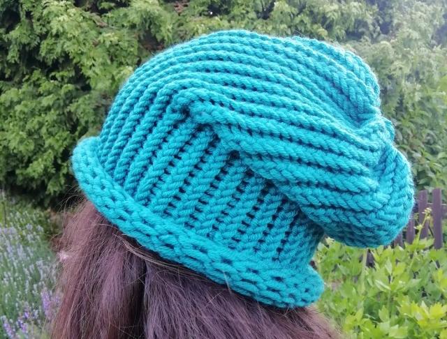 Pletená mega dlouhá čepice