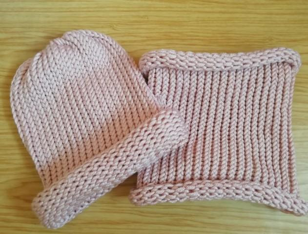 Pletená mega dlouhá čepice