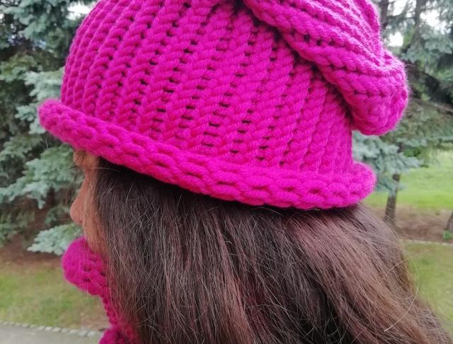 Pletená mega dlouhá čepice