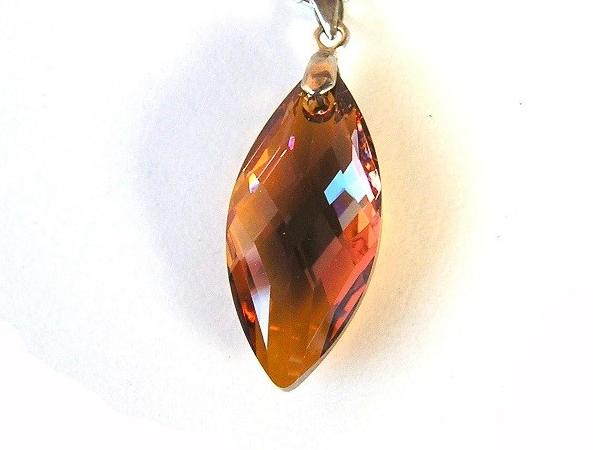 Měděná navetta Swarovski