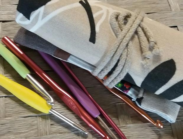 Organizér na háčky V. organizér na háčky háčkování pou 