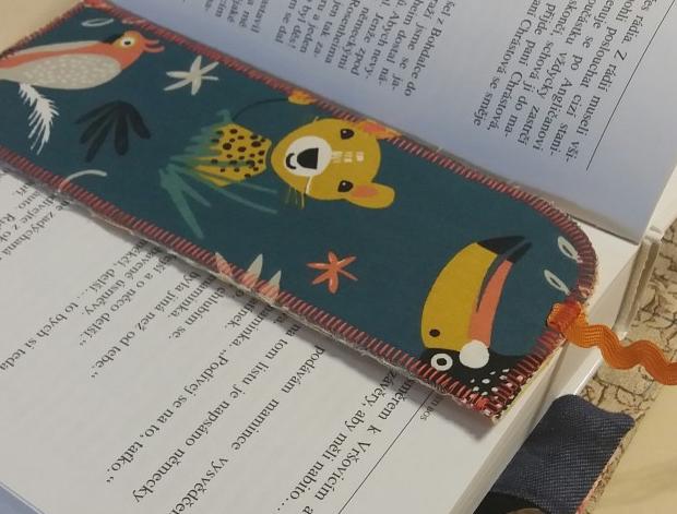 Záložka s džunglí textilní záložka do knížky s len 
