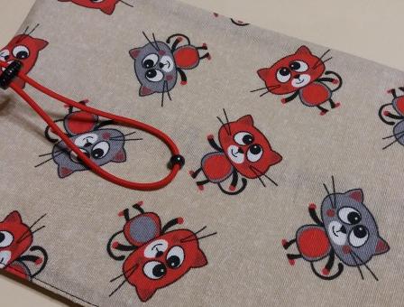 pastelkovník s kočkami