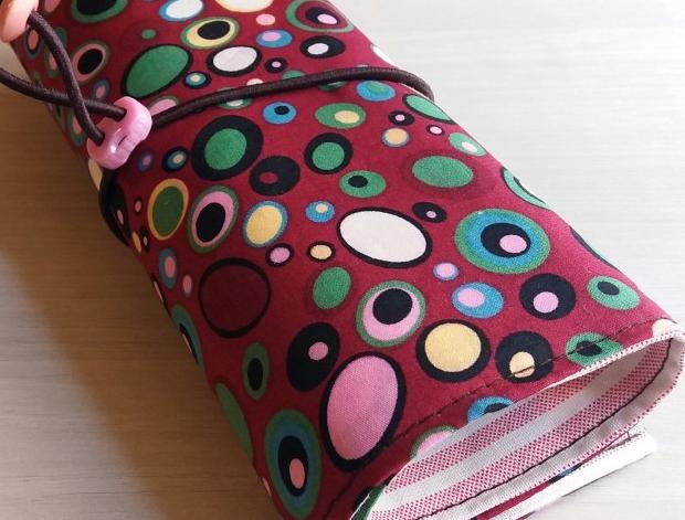 pastelkovník pestrý II. rolovací penál pastelkovník s ko 