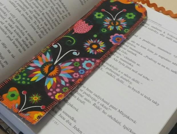 záložka do knihy textilní záložka do knížky s len 