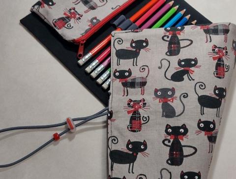 pastelkovník kočky na béžové