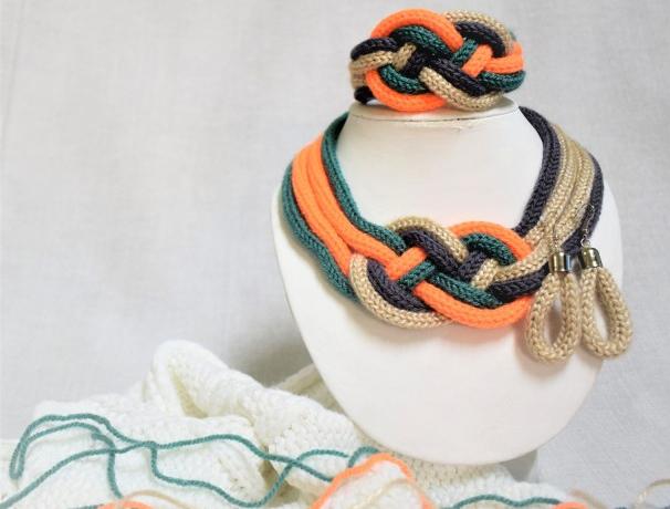 Uni čepice crazy 1669