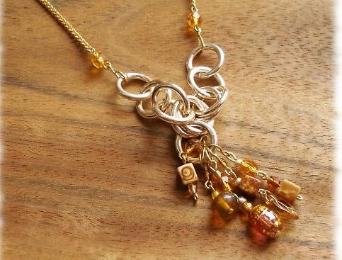 Flower IV. ....... náhrdelník