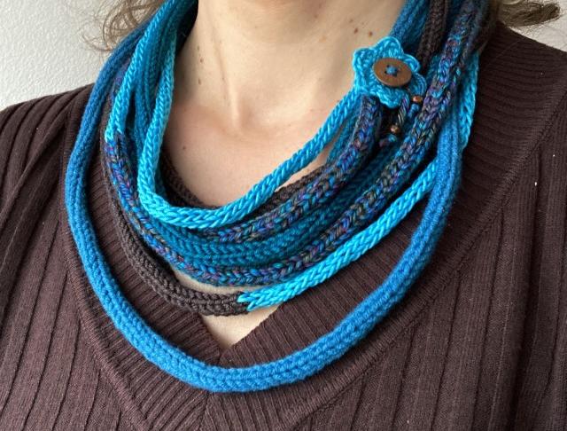 Flower IV. ....... náhrdelník