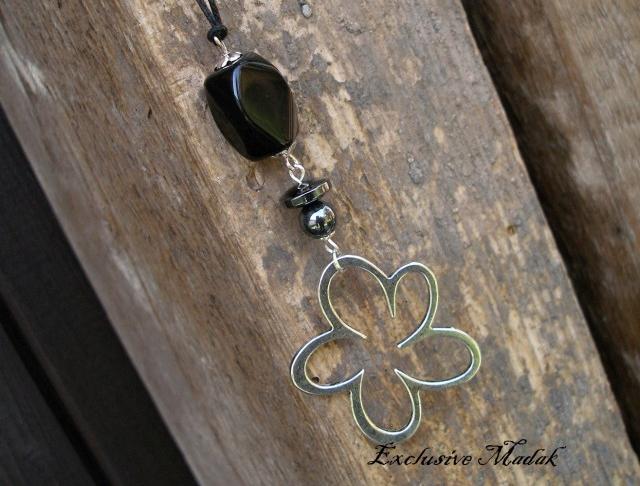 Flower IV. ....... náhrdelník