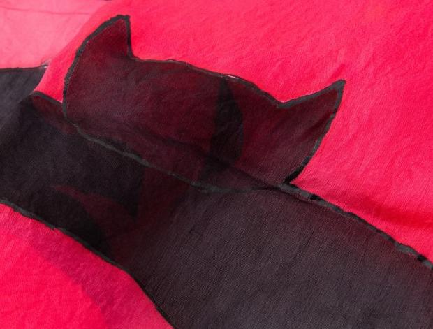 Malované lněné šaty Skrývám šelmu