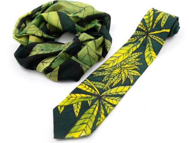 Malované lněné šaty Skrývám šelmu