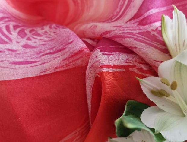 Malované lněné šaty Skrývám šelmu