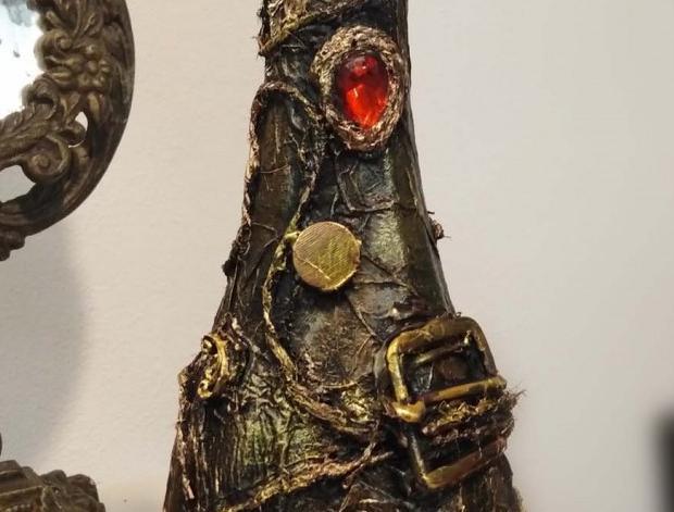 Betonová dóza s ornamenty