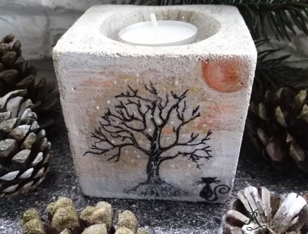 Betonová dóza s ornamenty